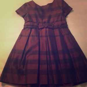 6 Y girls Burgundy Burberry dress